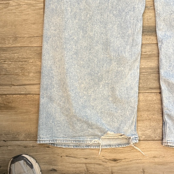 AE Super High-Rise Ultra Wide Leg Jeans - Picture 8 of 11